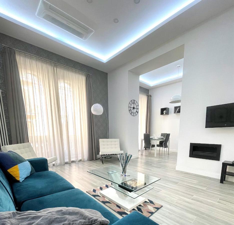 Duomo Platinum Apartments เนเปิลส์ ภายนอก รูปภาพ