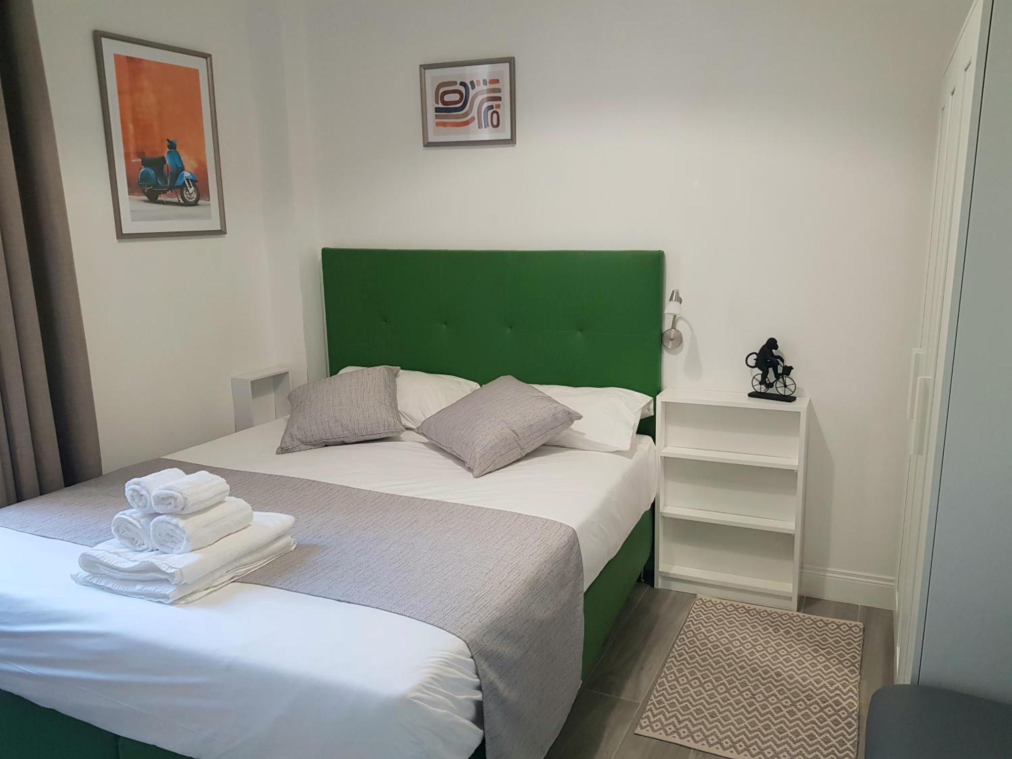 Duomo Platinum Apartments เนเปิลส์ ห้อง รูปภาพ